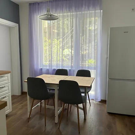 Romantic * 瓦爾納